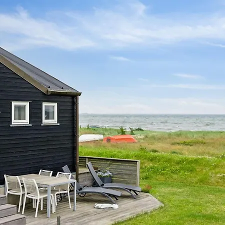 Holiday home Dory - 30m From The Sea By Interhome